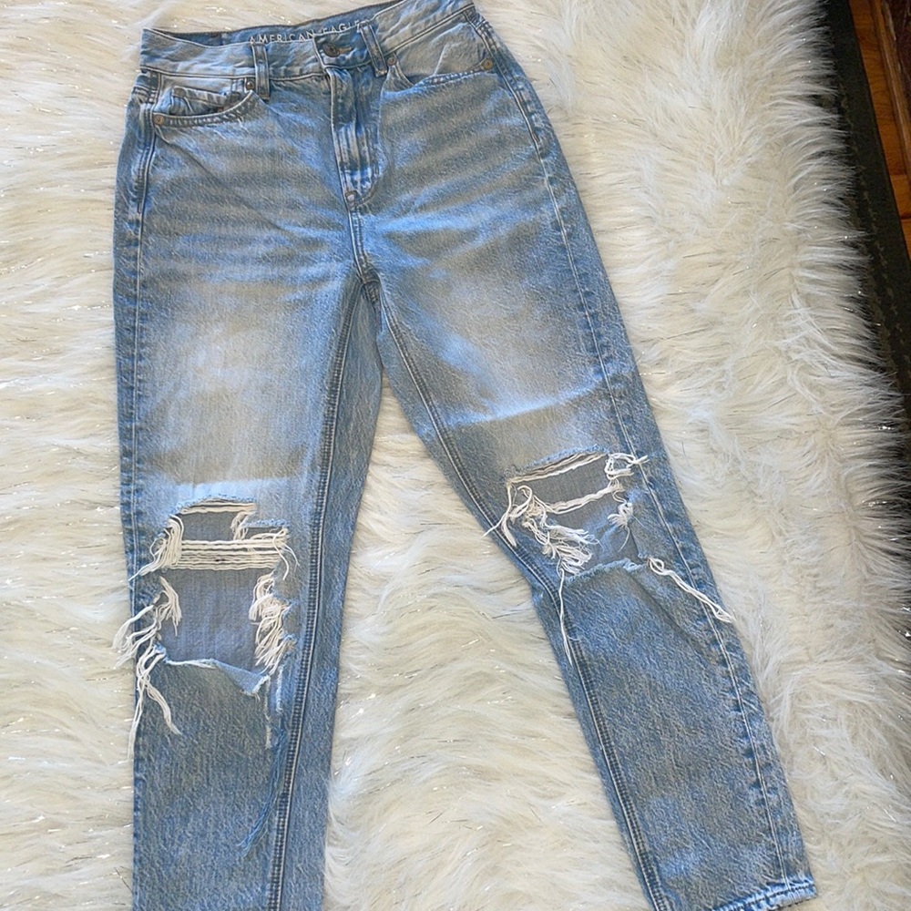 American eagle jean pants natural distressing..